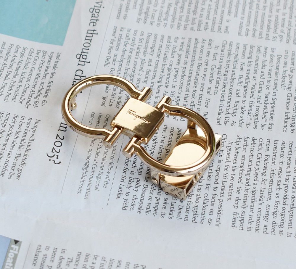 Salvatore Ferragamo Gold Alloy Horseshoe Buckle for 34-35mm leather strap