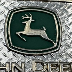 John Deere Belt Buckle Nothing Runs Like A Deere Silver Green Logo Diamond Plate