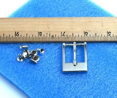 New 3/4&Prime;(20mm) pin buckle(#513N) in silver color and bonus rivets USA