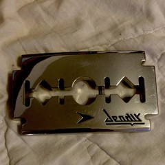 Men&rsquo;s Silver Metal Razor Blade Slide Belt Buckle, Rectangular.