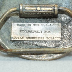 VINTAGE KODIAK GRIZZLY BEAR SMOKELESS TOBACCO BRASS BELT BUCKLE (made in USA)