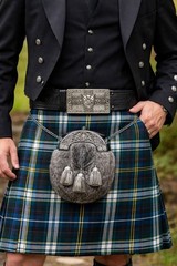 Saltire and Thistle Shield Kilt Belt Buckle – Made in Scotland
