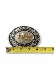 Western Oval Belt Buckle in Gold and Silver on Black