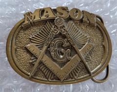 MASON MASONIC SQUARE COMPASS BLUE LODGE G BRASS COLOR FINISH BELT BUCKLE 1985