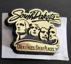 Mt Rushmore Belt Buckle Keychain pin LOT National Landmark South Dakota Siskiyou