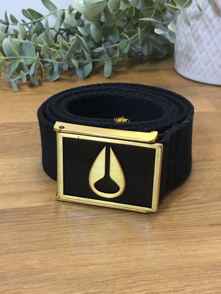 NIXON VINTAGE BELT & BUCKLE GOLD AND BLACK