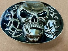 Creepy Flaming Vampire Skull with Fang Gothic Punk Pre Loved Belt Buckle