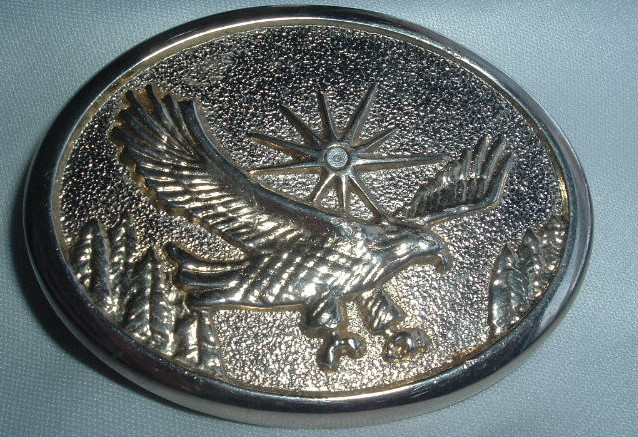 VINTAGE EAGLE IN FLIGHT METAL BELT BUCKLE