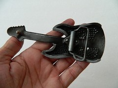 ELECTRIC GUITAR BELT BUCKLE ZINC ALLOY, PEWTER & FAUX DIAMOND, 5.5&Prime;, 3D SCULPTED