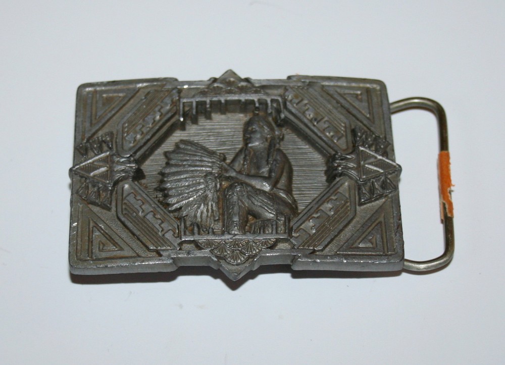 Vintage 1990 Indian Chief Warrior Bonnet 1483 New NOS C&J Belt Buckle
