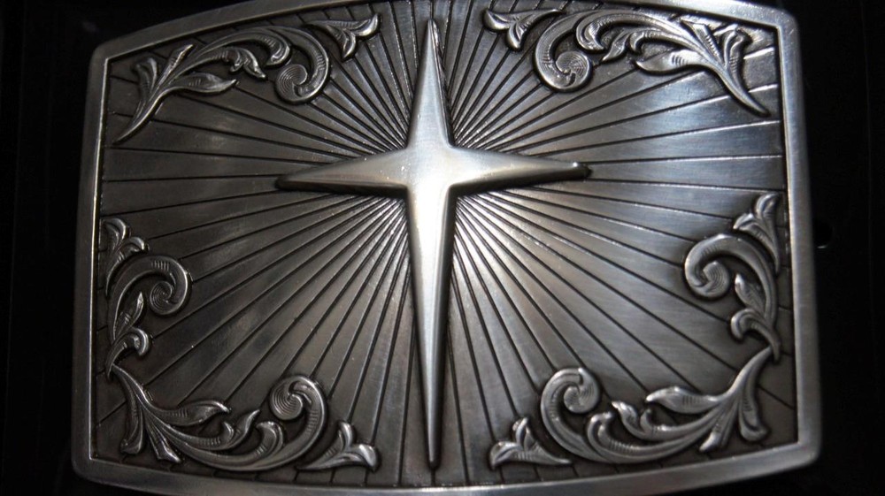 NOCONA RECTANGLE FLORAL ACCENTS CROSS BELT BUCKLE M & F Western 37031