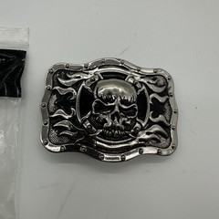 Tandy Leather Skull Cross Flame Belt Buckle 3 1/2&Prime; X 1-1/2″