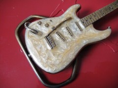 Vintage Retro 1985 3-D Enamel Electric Guitar Belt Buckle – Serial Number 1448