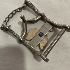 Men&rsquo;s Western Rectangle Belt Buckle Silver/Gold Rooster Design Chain Accent 1.5”