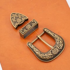 Western Belt Buckle Three Piece Set Antique Brass Floral Design Unisex 1 1/2&Prime;