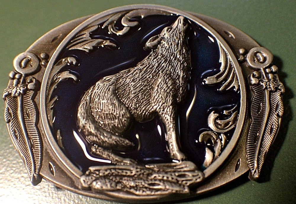 WOLF Howling antique silver dark blu color outdoors man hunting Beautiful buckle
