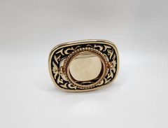 VINTAGE BELT BUCKLE – GEMSTONE NEEDED FOR CENTER Black and Goldtone Buckle