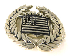 Famous Belt Buckle Stars & Stripes Flag Wreath USA Black Silver #8387 Ex. Cond.
