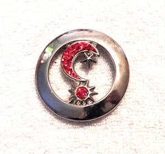 VINTAGE BELT BUCKLE CIRCULAR MOON AND STARS RED COSTUME STONES SILVER TONE BB13