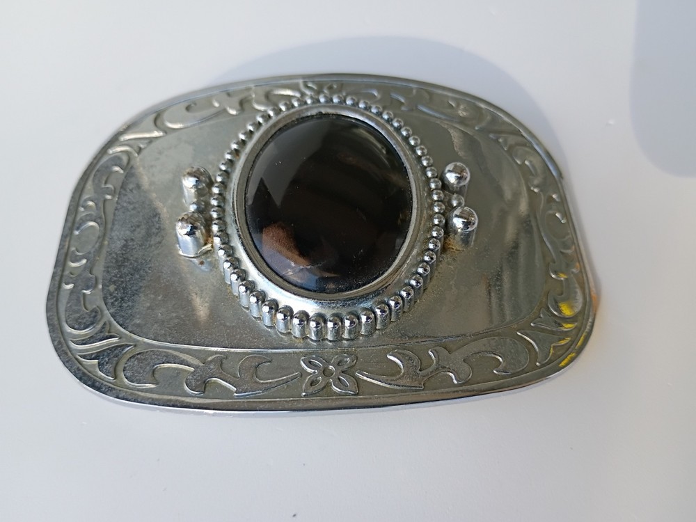 Vtg. Metal Belt Buckle With Black Center stone Floral Marked DD