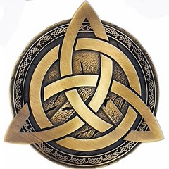 Celtic Trinity Belt Buckle antique gold