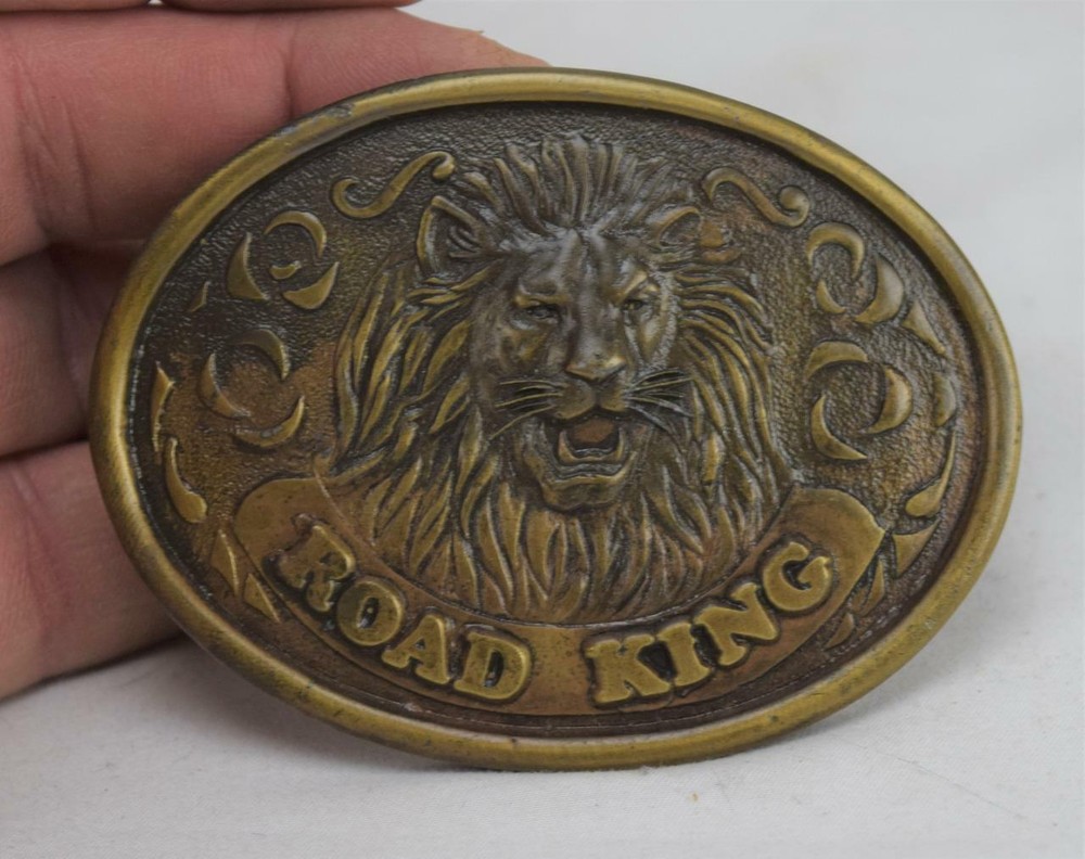 Brass Road King Lion Head 76 Drivers Club Member Belt Buckle MINT