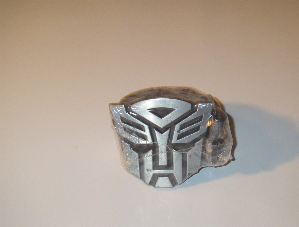 TRANSFORMERS AUTO BOT BELT BUCKLE NEW N6