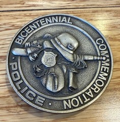 COLUMBUS DIVISION OF POLICE Belt Buckle 1976 W.M. Needles Bicentennial Cops 2.5”