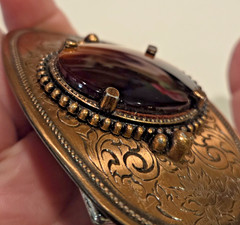 Vintage – Tiger&rsquo;s Eye Gemstone Belt Buckle – Bronze color w/Decorative Engraving