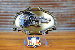 Chicago Bears 1985-1986 NFL World Champions Belt Buckle w/ VTG NFL Pin!!