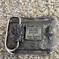 Buck Knives Metal Belt Buckle Silver Western 1.5in « Four Generations » Text