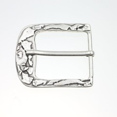 Pin Buckle Belt Buckle with Ornament – Classic Metal Design