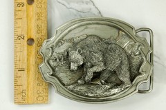 Grizzly Bear pewter belt buckle western vintage Siskiyou Buckle Co 1984