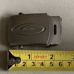 Quiksilver Men&rsquo;s Silver Metal Logo Clamp Closure Rectangular Belt Buckle 1.5&Prime;