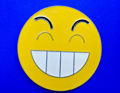 Grinning Smiley Face Yellow Emoji Funny Cool Novelty Round Large Belt Buckle