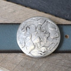 Round Belt Buckle With Irregular Vintage Patterns, Stylish Accessory