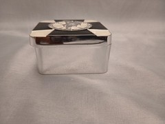Seagul Tricket Box Enambled Black & White Silvertone Metal