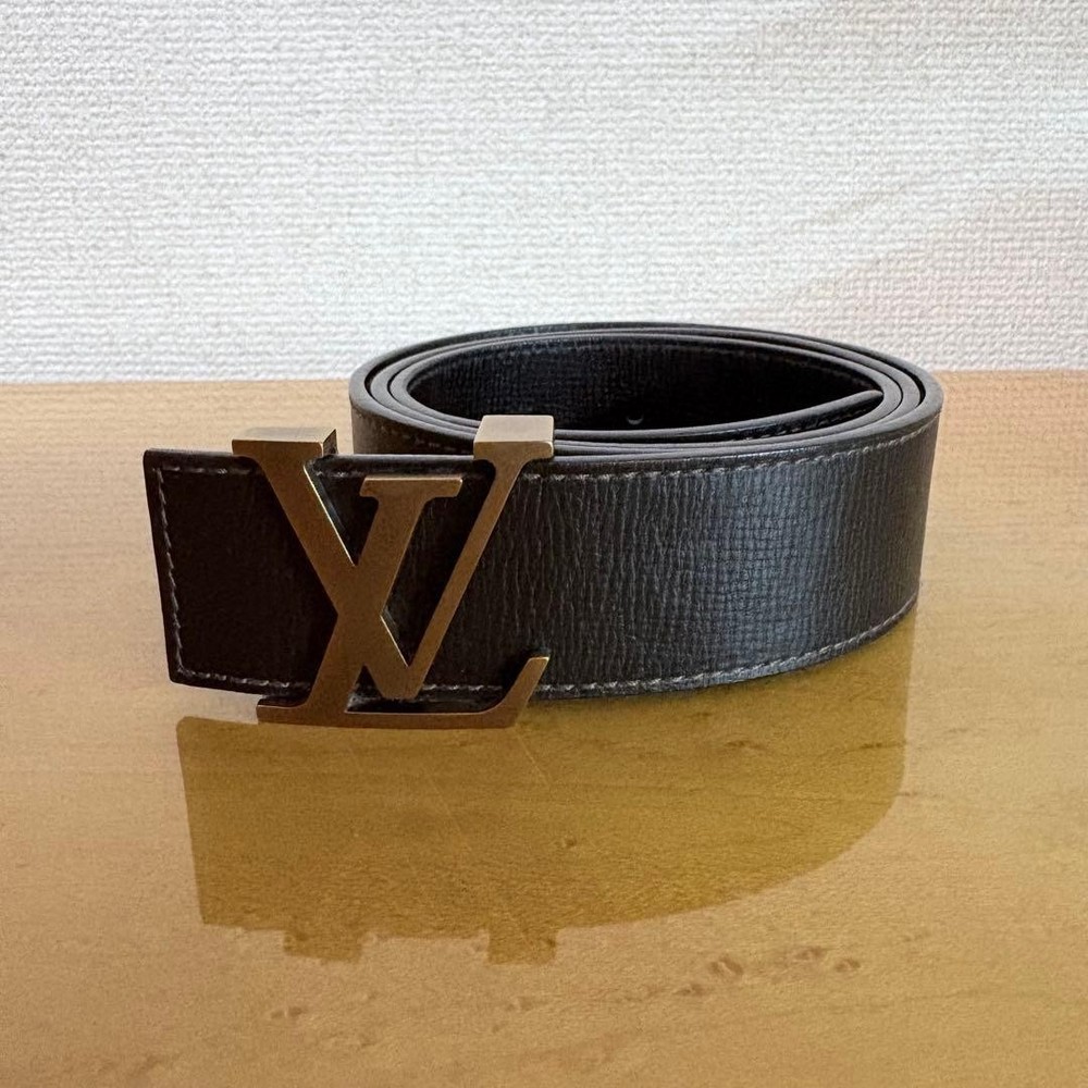 Louis Vuitton Pre-Owned Belt Suntulle Initial Utah Leather