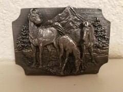 Siskiyou 1989 Belt Buckle Q-85 / S Horses 3 Dimensional USA Made Oregon