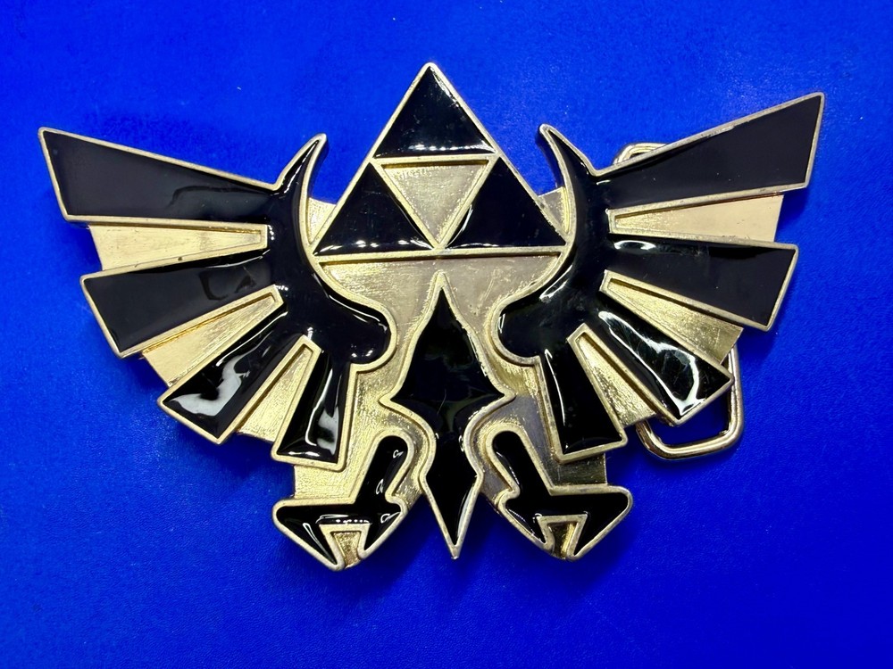 The Legend of Zelda Iconic Golden Hylian Crest 2008 Nintendo Belt Buckle