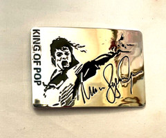 Michael Jackson « King Of Pop » Belt Buckle 3 3/4&Prime; x 2 1/2&Prime; Fits a 1 1/2&Prime; belt