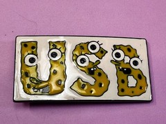 Yellow USB Letters Sponge Bob? Eyes Teeth Novelty Funny Belt Buckle