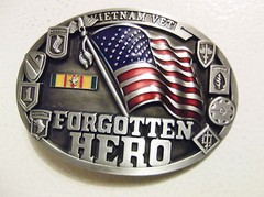 VIETNAM VETERAN BELT BUCKLE – FORGOTTEN HEROES – USA MILITARY VET