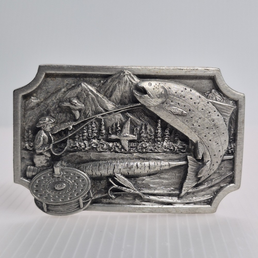 Siskiyou Buckle Co Fisherman Fishing Angler Oregon K-27 1983 Mountains Pewter