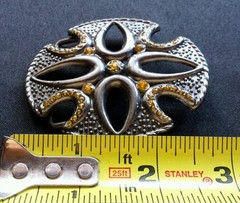 IRON CROSS LIKE DESIGN SYMMETRIC CUTOUT OVAL BRASS TONED BELT BUCKLE