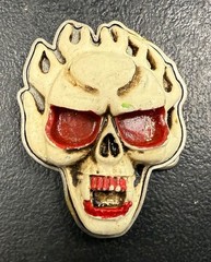 Skull Belt Buckle – Red Eyes & Aggressive Teeth Design