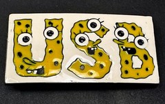 Yellow USB Letters Sponge Bob? Eyes Teeth Novelty Funny Belt Buckle