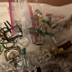 LOT OF 200 ITEMS: BUCKLES/ADDITIONAL ITEMS- VARIOUS STYLES AND DESIGNS – BOX 2