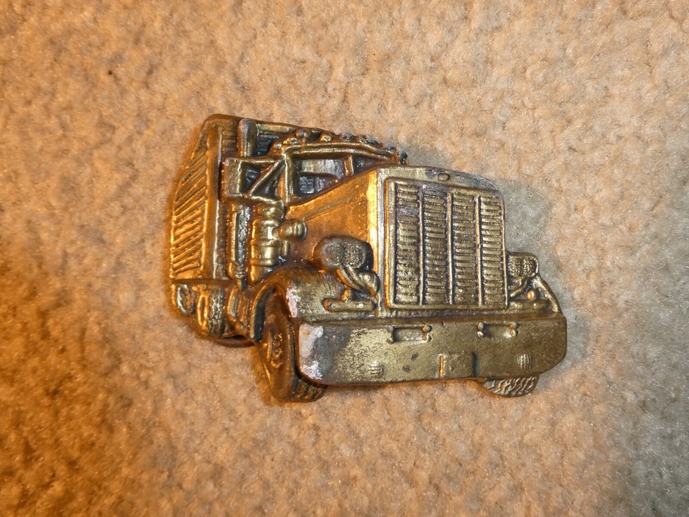 Vintage 1970s Brass Tractor Trailer Truck Belt Buckle 3 1/2&Prime; Wide