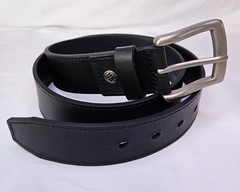Columbia Mens Black Leather Belt Size 32&Prime;-34&Prime; Sliver Tone Buckle Casual Everyday